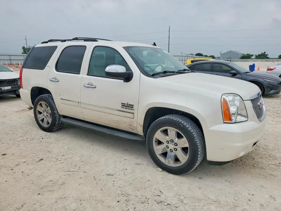 2013 GMC YUKON SLT  