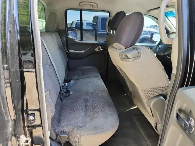 2011 NISSAN FRONTIER S  