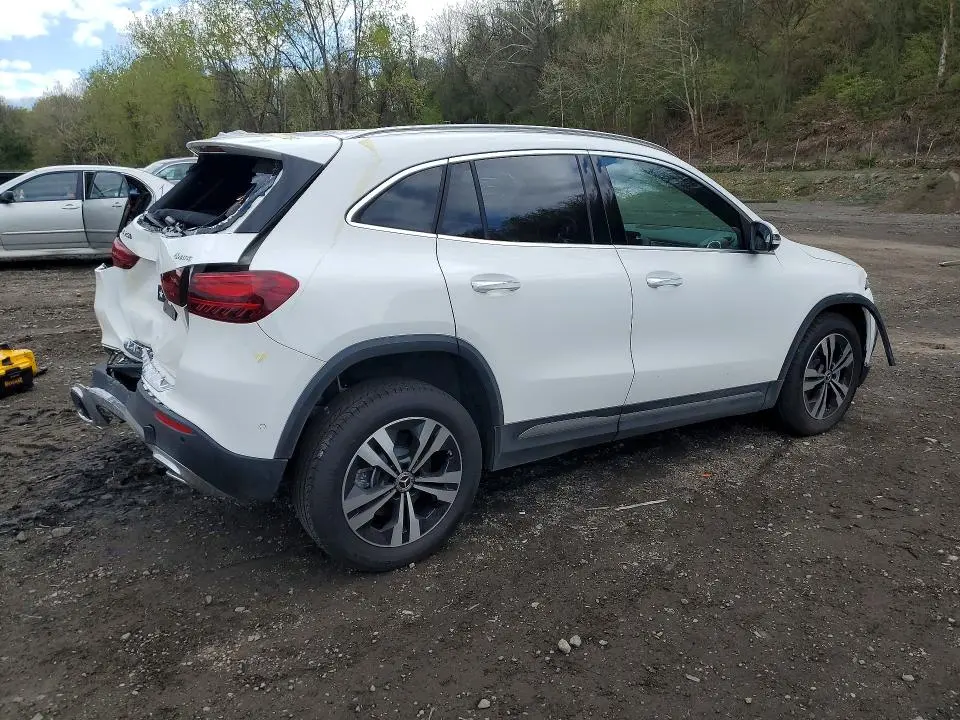 2026 MERCEDES-BENZ GLA 250 4MATIC  