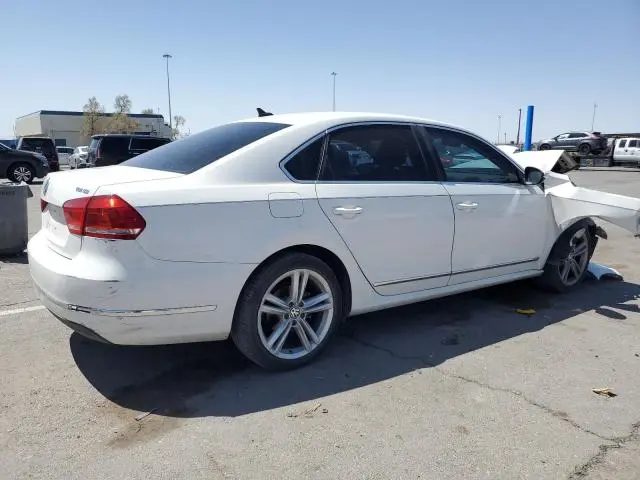 2012 VOLKSWAGEN PASSAT SE  