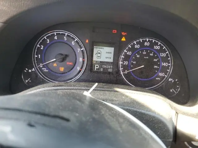 2010 INFINITI G37 BASE  