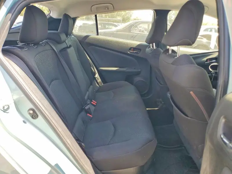 2020 TOYOTA PRIUS LE AWD-E  