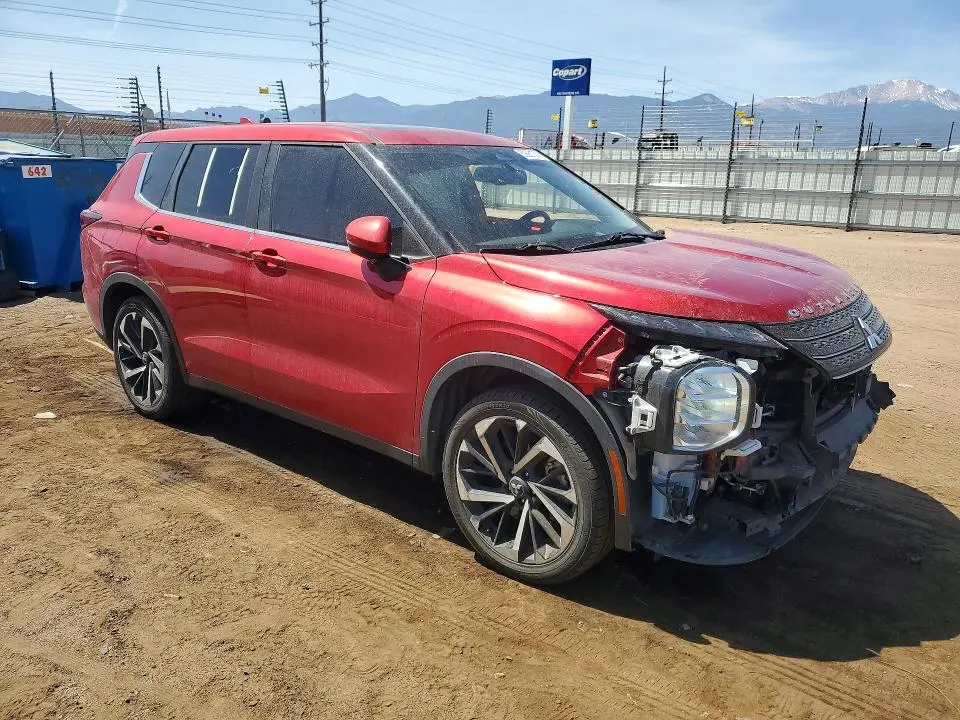 2022 MITSUBISHI OUTLANDER SE  