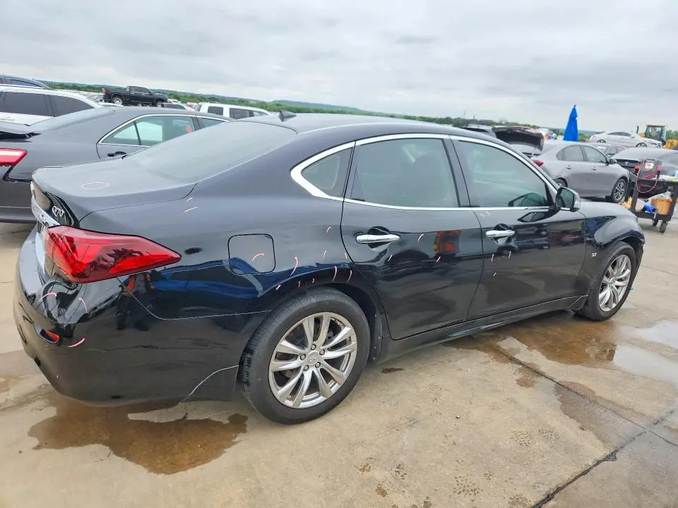 2019 INFINITI Q70 3.7 LUXE  