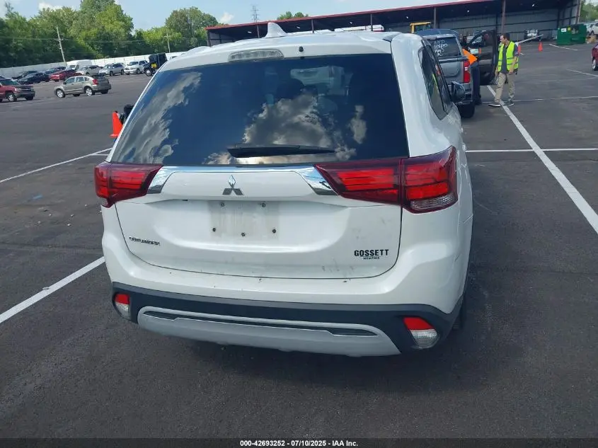 2020 MITSUBISHI OUTLANDER ES