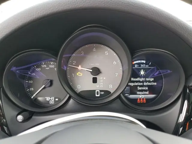 2024 PORSCHE MACAN S  