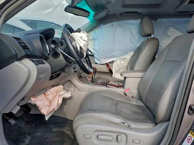 2013 TOYOTA HIGHLANDER HYBRID LIMITED  