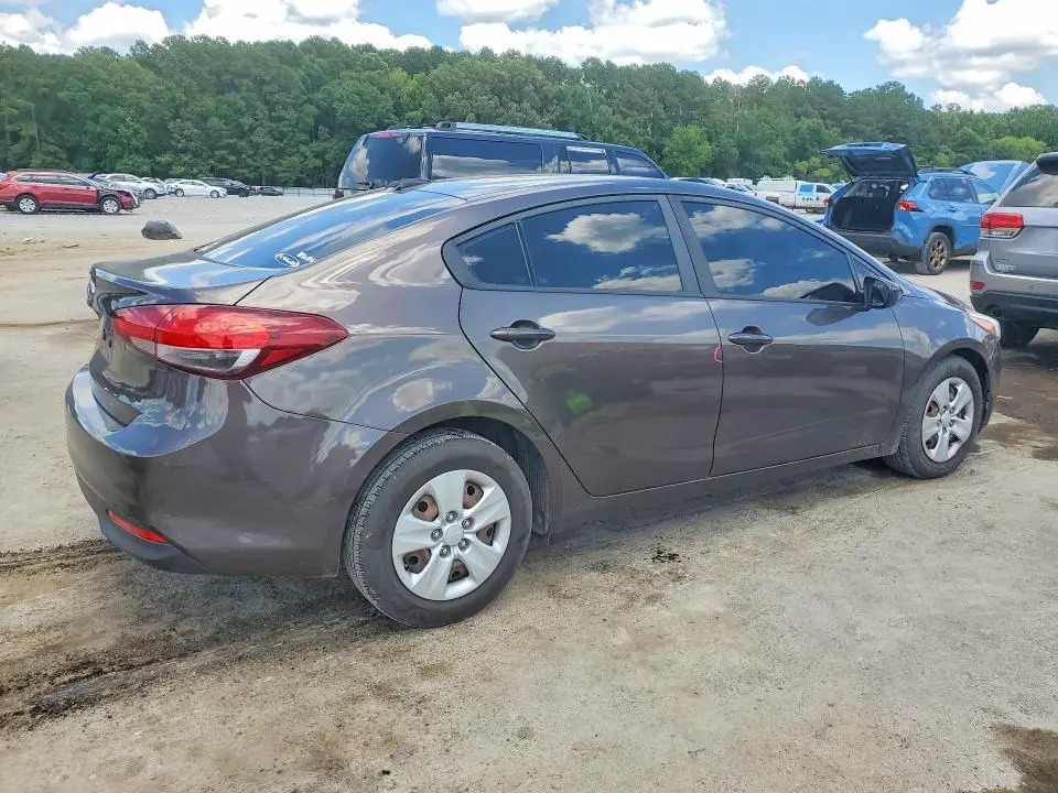 2017 KIA FORTE LX  