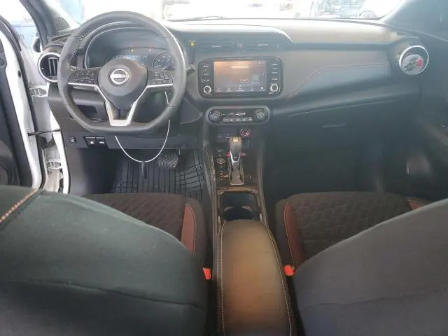 2022 NISSAN KICKS SR  