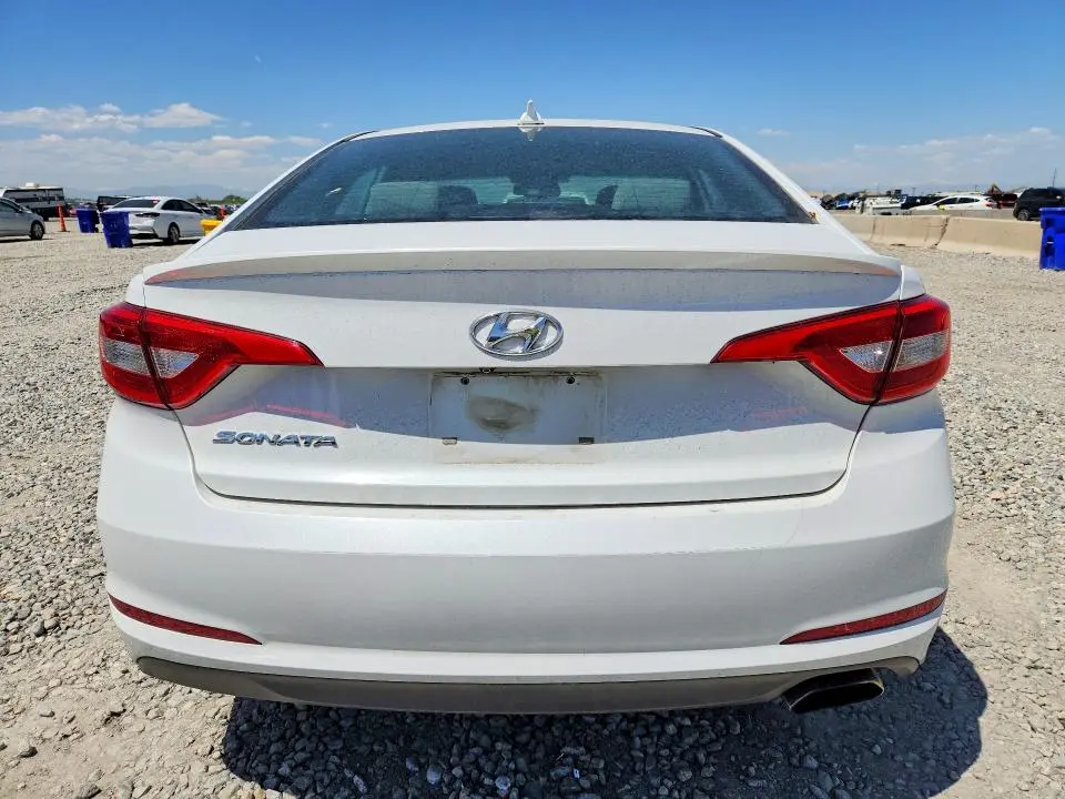 2016 HYUNDAI SONATA SE  