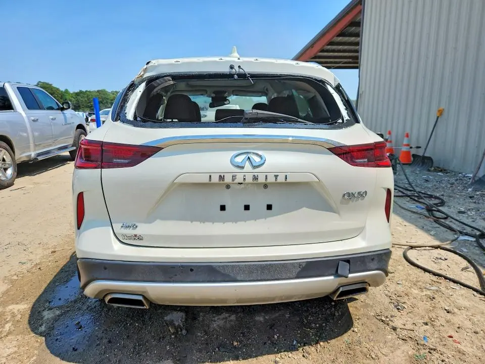 2022 INFINITI QX50 ESSENTIAL  