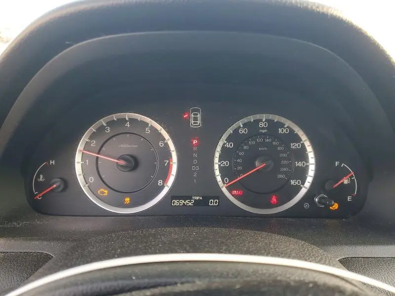 2011 HONDA ACCORD LX  