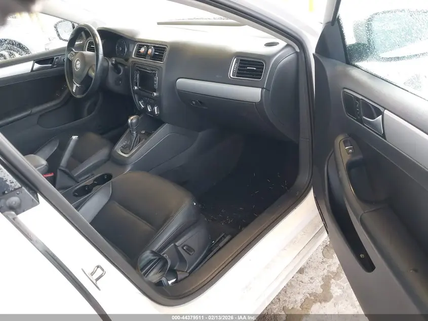 2014 VOLKSWAGEN JETTA 1.8T SE