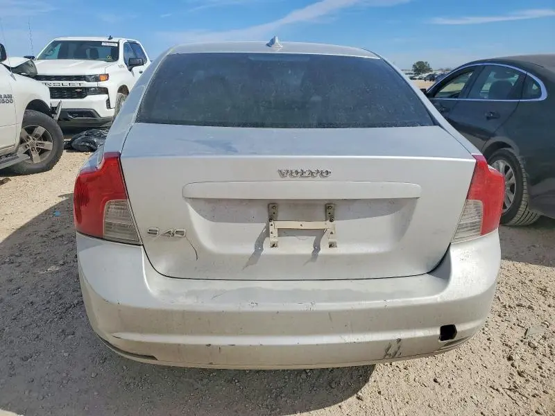 2010 VOLVO S40 2.4I  