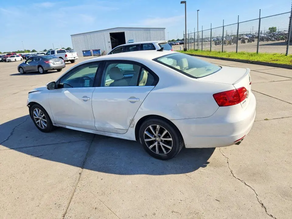 2013 VOLKSWAGEN JETTA SE  