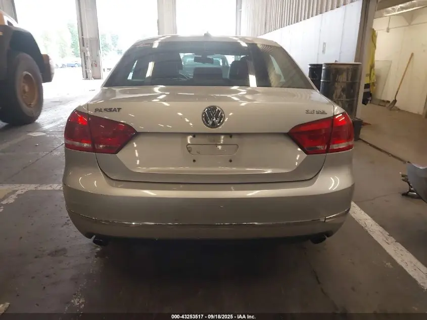 2012 VOLKSWAGEN PASSAT 3.6L V6 SEL PREMIUM