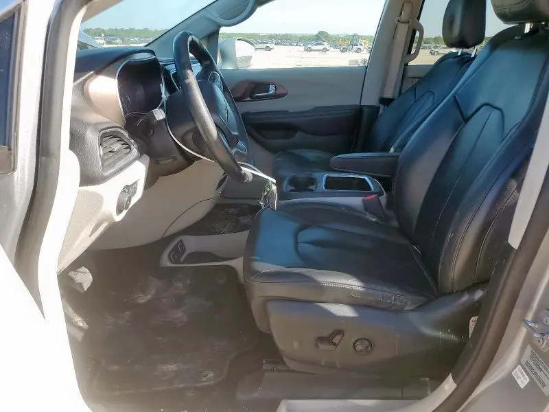 2017 CHRYSLER PACIFICA TOURING L PLUS  