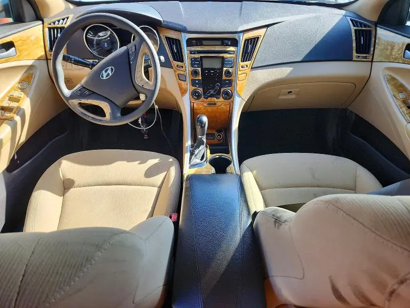 2011 HYUNDAI SONATA GLS  