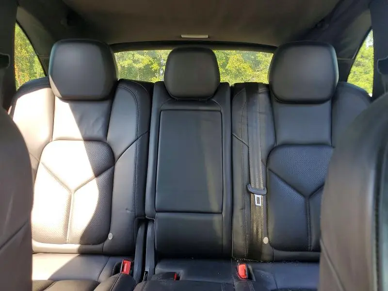 2013 PORSCHE CAYENNE   