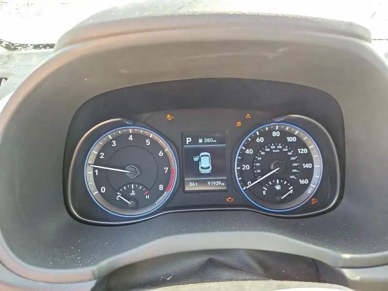 2021 HYUNDAI KONA SE  