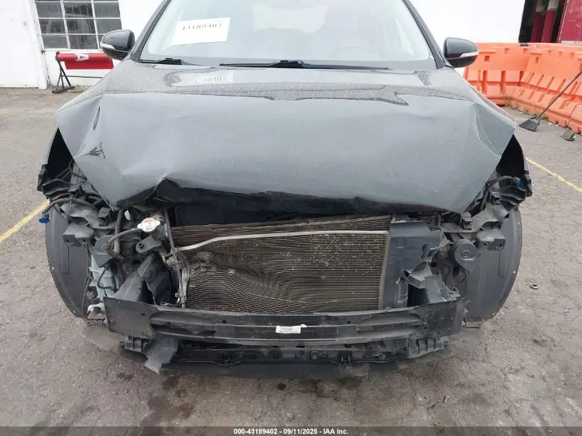 2017 KIA SORENTO 2.4L LX