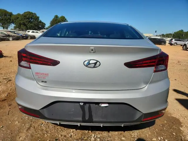 2019 HYUNDAI ELANTRA SE  