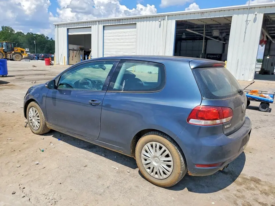 2010 VOLKSWAGEN GOLF   