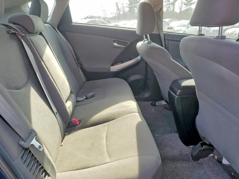 2013 TOYOTA PRIUS TWO  