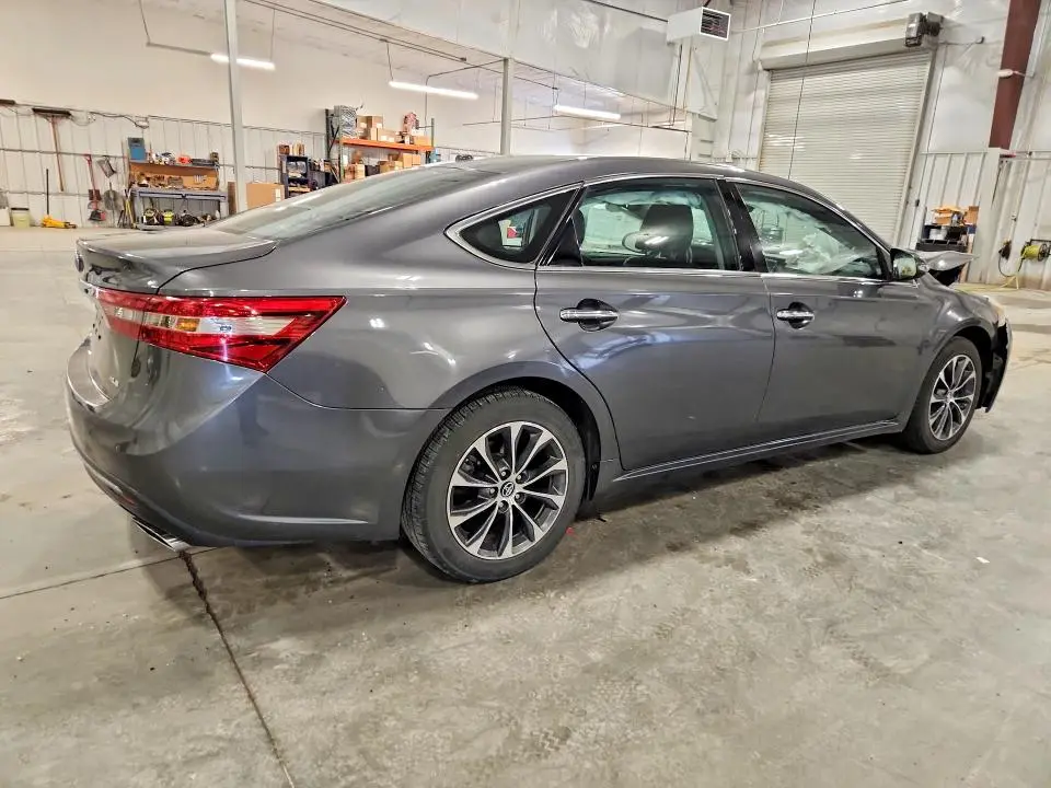 2017 TOYOTA AVALON XLE PREMIUM  