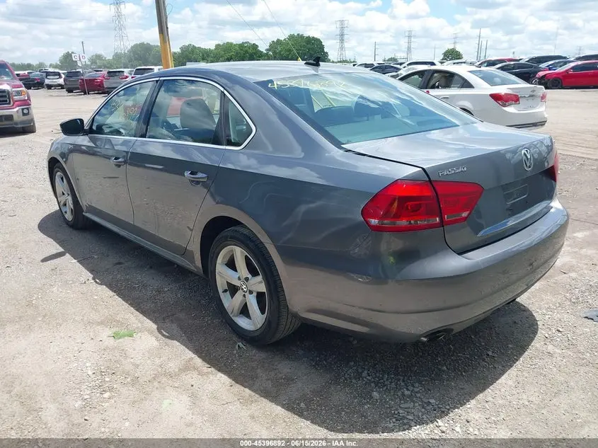 2013 VOLKSWAGEN PASSAT 2.5L SE