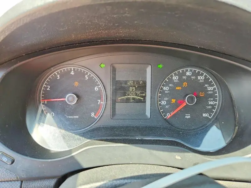 2011 VOLKSWAGEN JETTA SE  