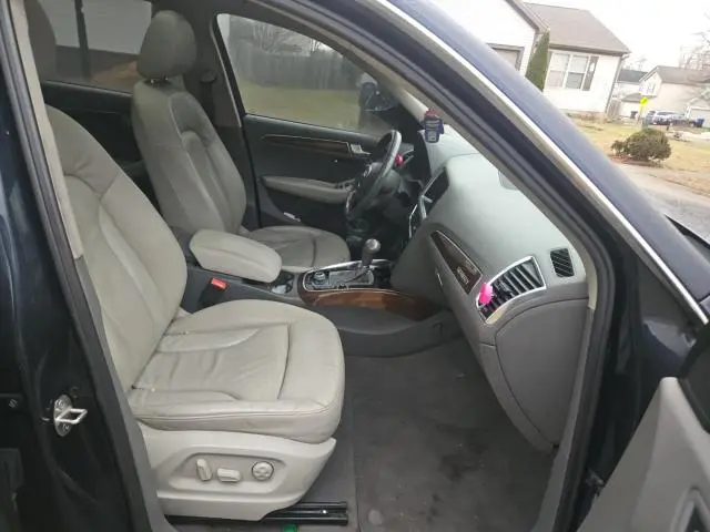 2011 AUDI Q5 PREMIUM PLUS  