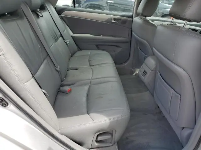 2010 TOYOTA AVALON XL  