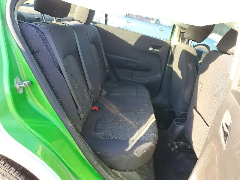 2015 CHEVROLET SONIC LT  