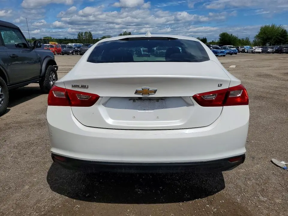 2017 CHEVROLET MALIBU LT  