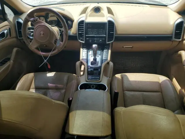 2014 PORSCHE CAYENNE   