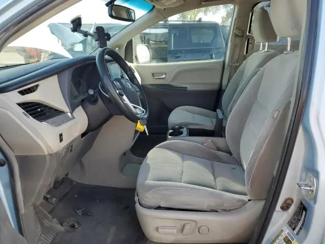2015 TOYOTA SIENNA LE  