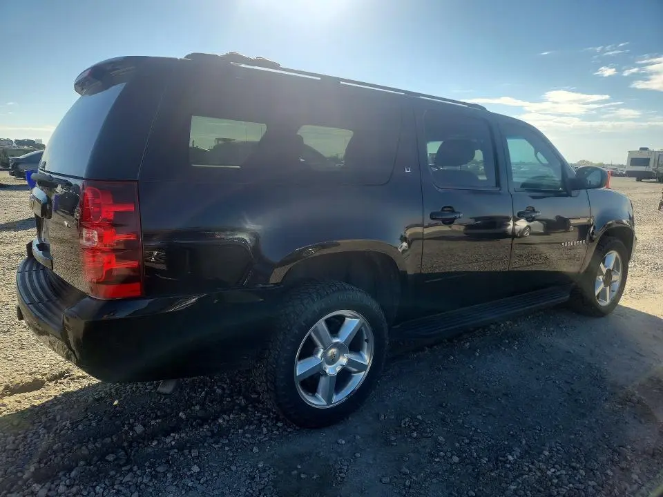 2014 CHEVROLET SUBURBAN K1500 LT  