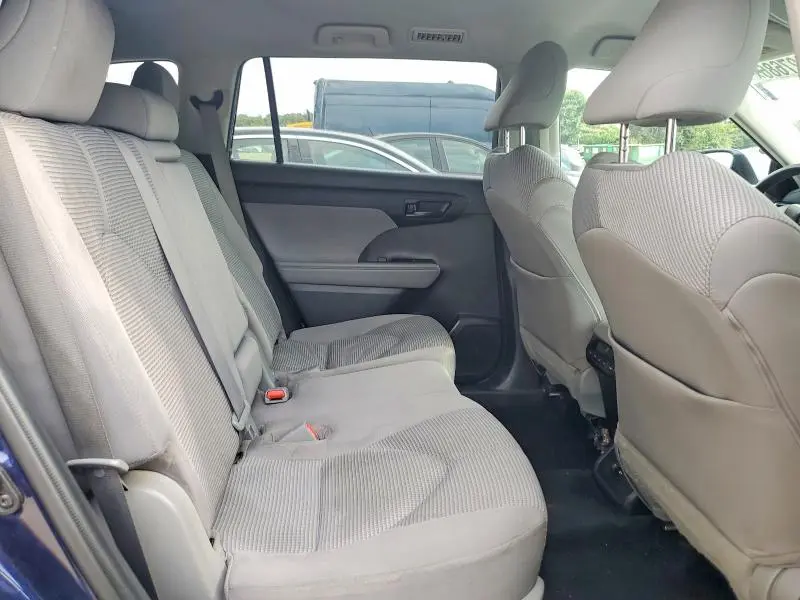 2021 TOYOTA HIGHLANDER L  