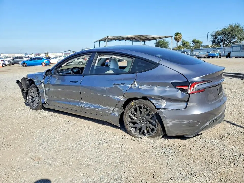 2025 TESLA MODEL 3   
