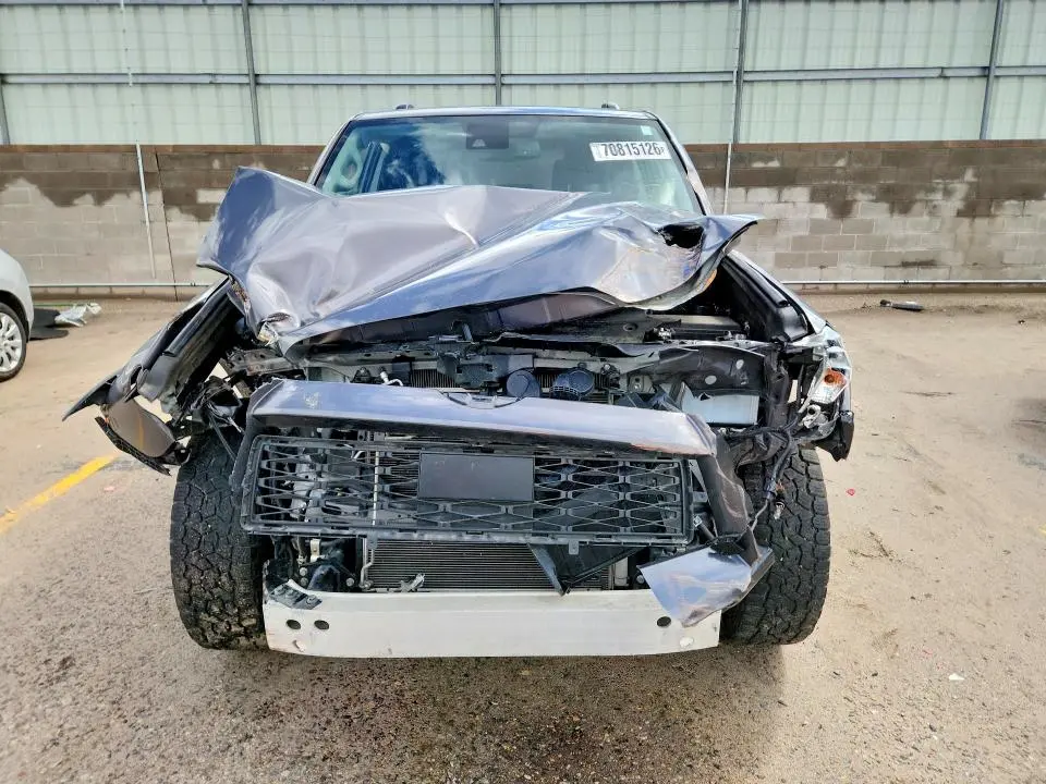 2023 TOYOTA 4RUNNER SR5  