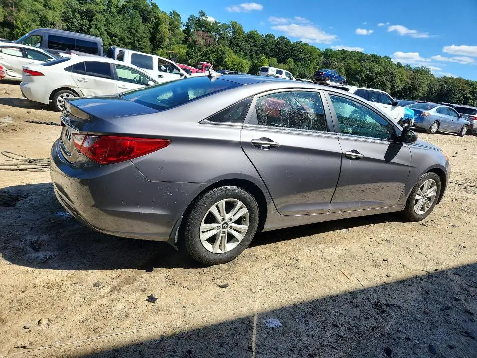 2012 HYUNDAI SONATA GLS  