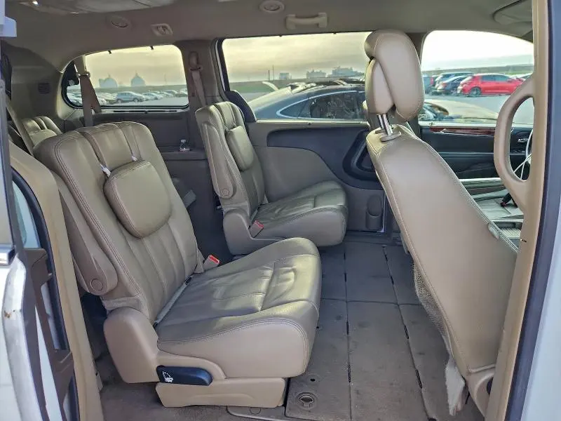 2015 CHRYSLER TOWN & COUNTRY TOURING  