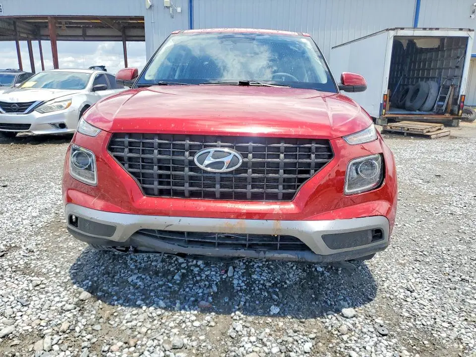 2025 HYUNDAI VENUE SE  
