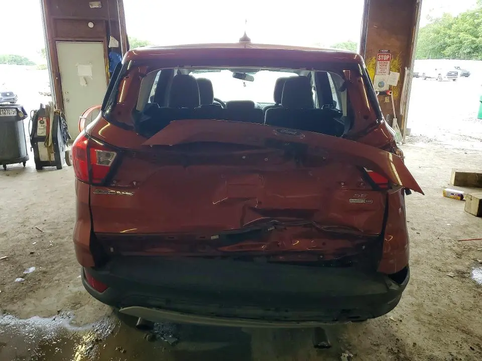 2019 FORD ESCAPE SE  