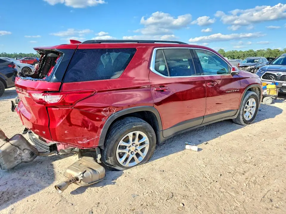 2021 CHEVROLET TRAVERSE LT  