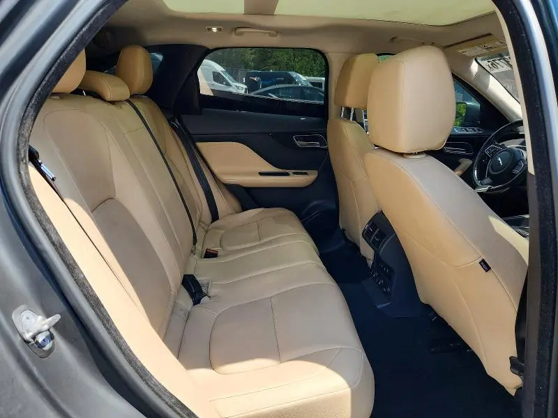 2017 JAGUAR F-PACE PREMIUM  