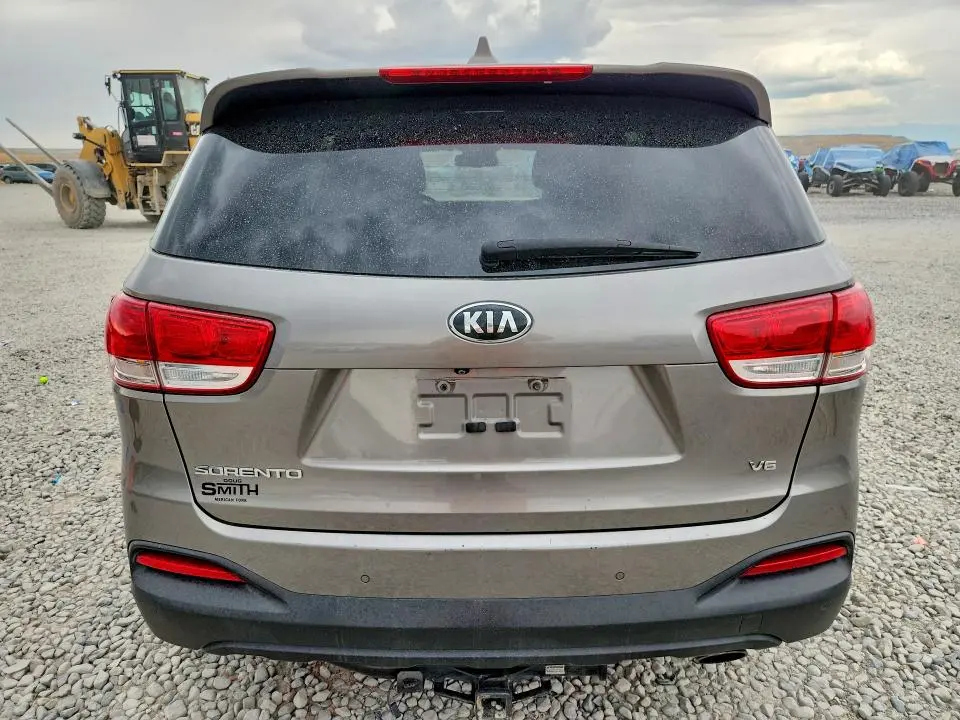 2016 KIA SORENTO LX V6  