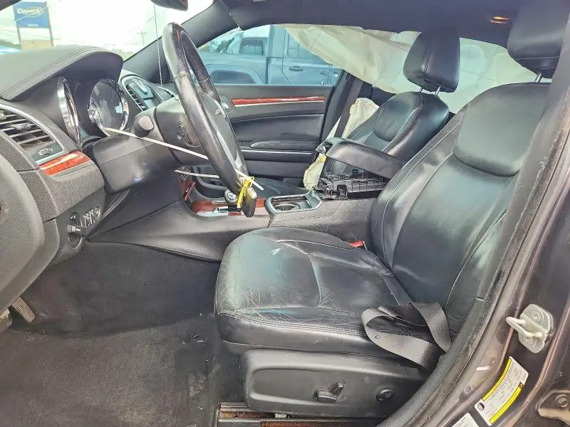 2013 CHRYSLER 300   