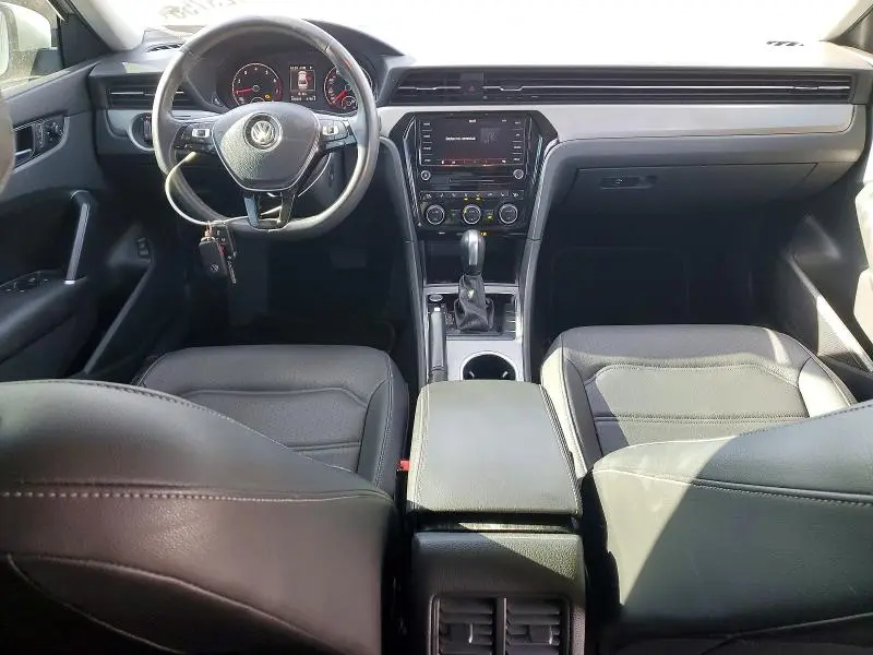 2021 VOLKSWAGEN PASSAT SE  